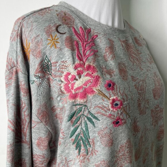 Johnny Was Women's Grey Nautical 3/4 Sleeve Floral Sweatshirt Size Small - Picture 3 of 10